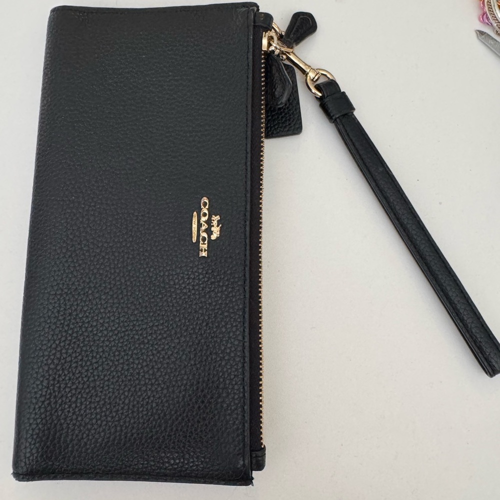 Coach Double Zip Wallet in black pebbled leather